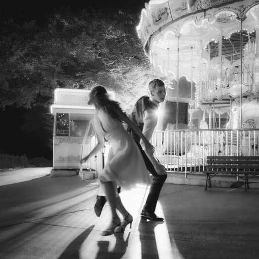 Walking In The Rain 앨범 커버